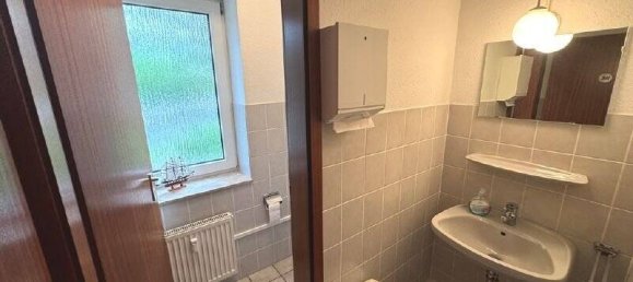 Office in Schleswig-Holstein, Germany No. 33779 10