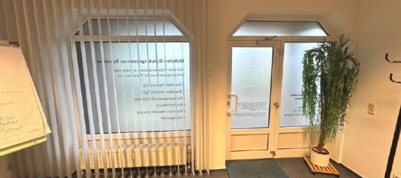 Office in Schleswig-Holstein, Germany No. 33779 6