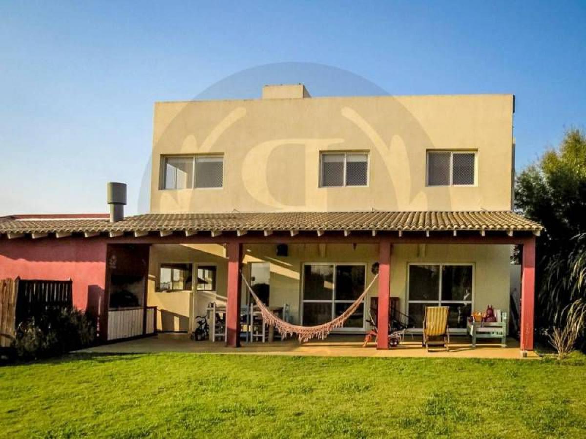 4 bedrooms House in Tigre, Argentina No. 83787