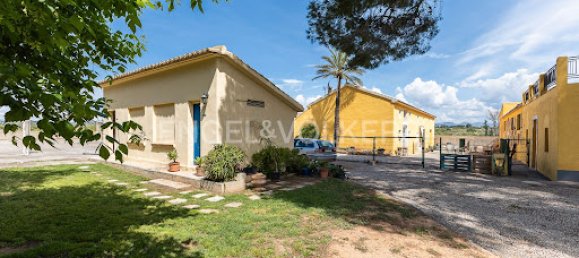 13 bedrooms Castles in Vilamarxant, Spain No. 141746 12