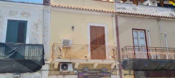 3-salle Appartement à Santa Teresa di Riva, Italy No. 24093 2