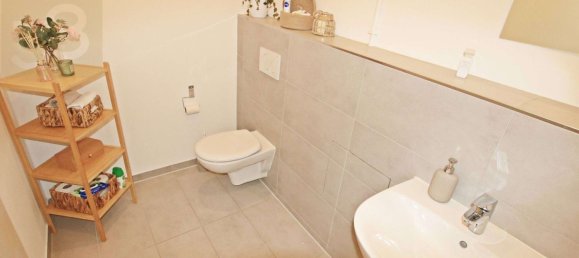 86m² Office in Wolfsburg, Germany No. 32357 8