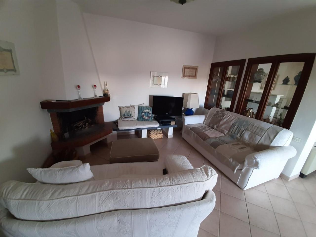 Apartamento de 7 habitaciónes en Ponsacco, Italy No. 109118