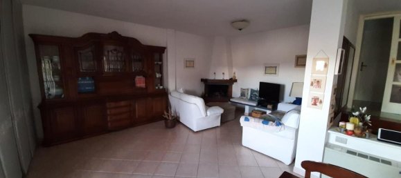 Apartamento de 7 habitaciónes en Ponsacco, Italy No. 109118 2