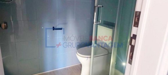 44m² Office in Lisbon, Portugal No. 94123 9