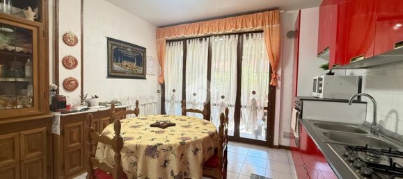3 Schlafzimmer Wohnung in Desenzano del Garda, Italy, Nr. 335597 3