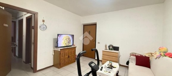 3 Schlafzimmer Wohnung in Desenzano del Garda, Italy, Nr. 335597 11