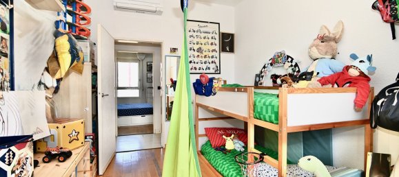 3 rooms Apartment in Milan, Italy No. 261242 3