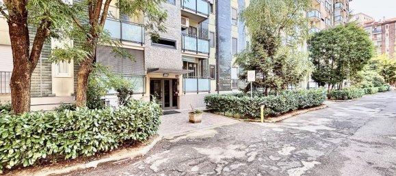 3 rooms Apartment in Milan, Italy No. 261242 14