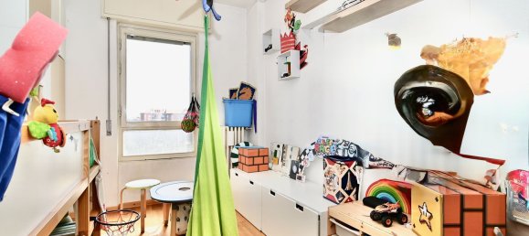 3 rooms Apartment in Milan, Italy No. 261242 2