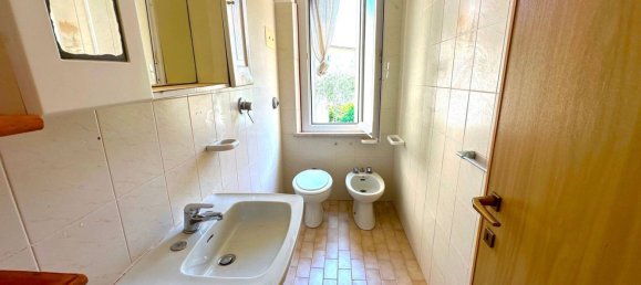 4 bedrooms Villa in San Giovanni in Marignano, Italy No. 341259 13