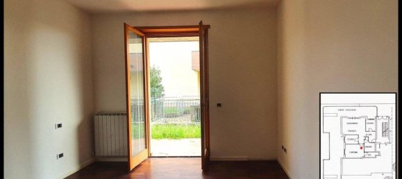 3 rooms Apartment in Perugia, Italy No. 19746 24