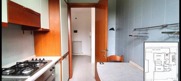 3 rooms Apartment in Perugia, Italy No. 19746 10