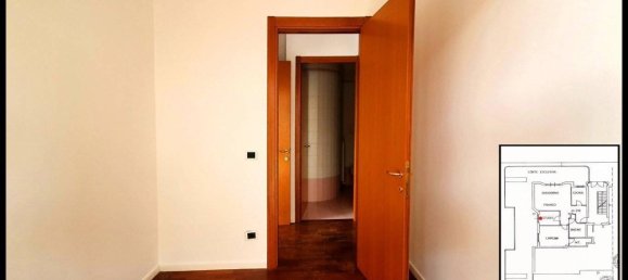 3 rooms Apartment in Perugia, Italy No. 19746 20