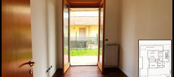 3 rooms Apartment in Perugia, Italy No. 19746 19