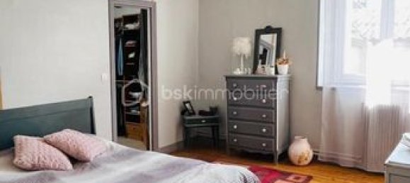 5 bedrooms House in Etampes, France No. 283386 7