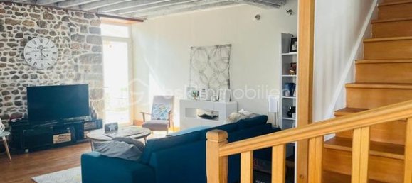 5 bedrooms House in Etampes, France No. 283386 3