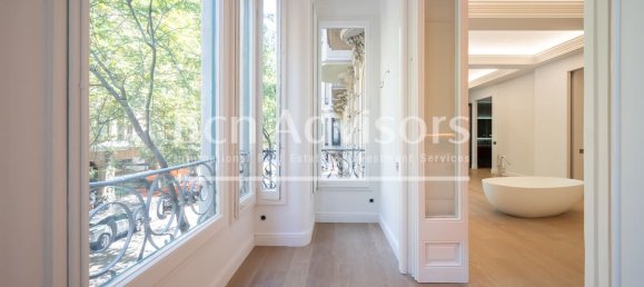 Квартира с 4 спальнями в Старый город, Испания № 164786 20