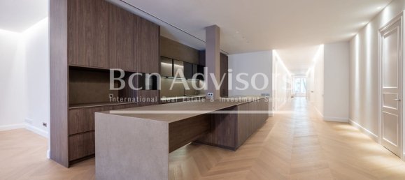 Квартира с 4 спальнями в Старый город, Испания № 164786 15