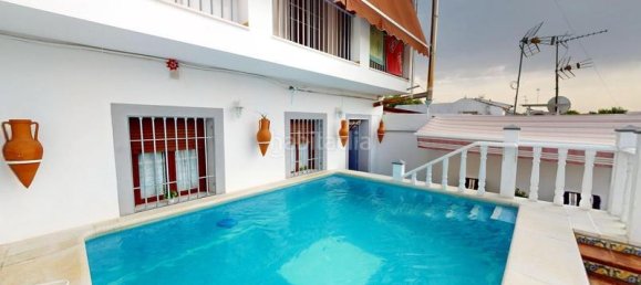 4 Schlafzimmer Haus in El Higueron, Spain, Nr. 136080 2