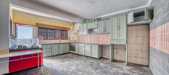 3 bedrooms House in Pernes, Portugal No. 20154 7