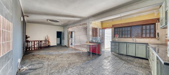 3 bedrooms House in Pernes, Portugal No. 20154 4