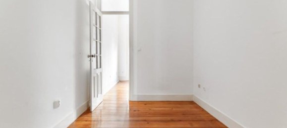 2 bedrooms Apartment in Lisbon, Portugal No. 115704 9