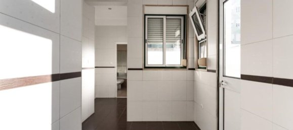 2 bedrooms Apartment in Lisbon, Portugal No. 115704 14