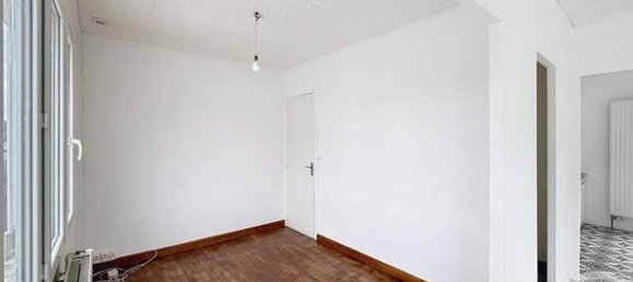 2 bedrooms House in Le Meux, France No. 305531 4