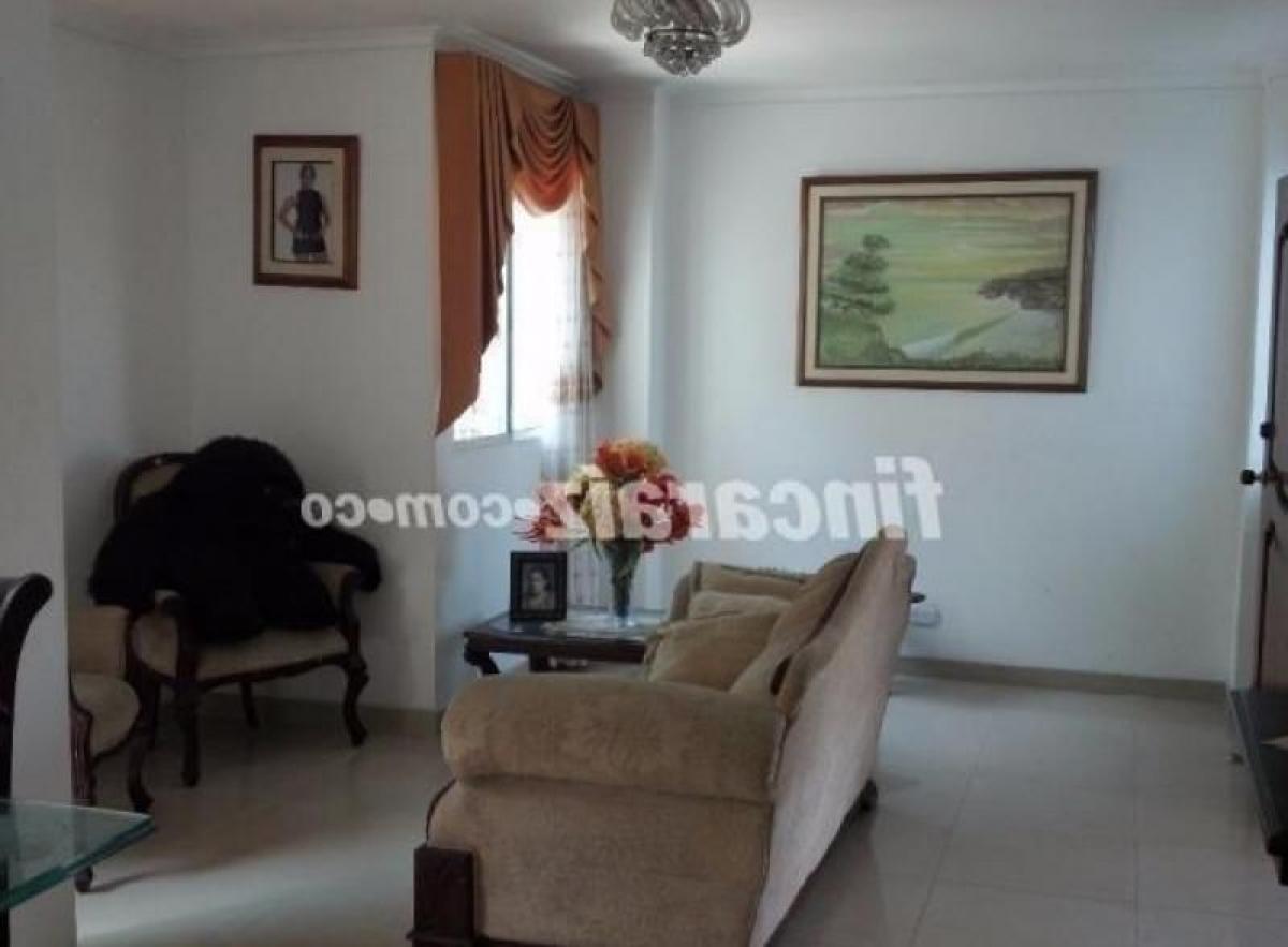 Casa de 3 dormitorios en Atlántico, Colombia No. 8611