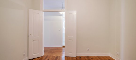 4 bedrooms Apartment in Lisbon, Portugal No. 101205 25