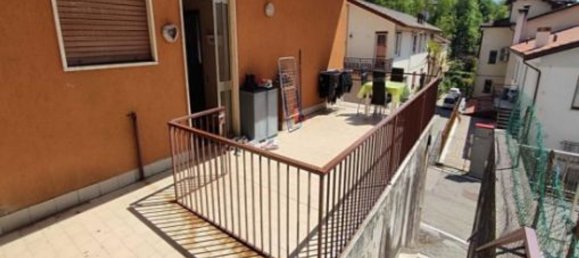 Apartamento de 4 dormitorios en Valdagno, Italy No. 314519 3