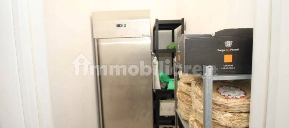Gewerbliche Immobilie in Turin, Italy 70m², Nr. 325313 18