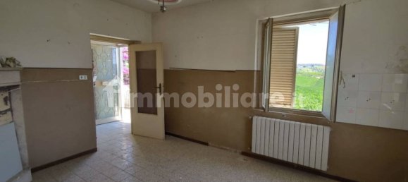 Casa de 4 dormitorios en Atri, Italy No. 107726 17