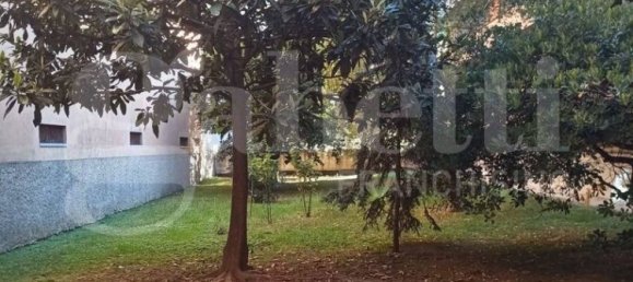 Квартира с 2 спальнями в Милан, Италия № 282619 22