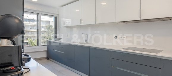 4 bedrooms Apartment in Lisbon, Portugal No. 86914 2