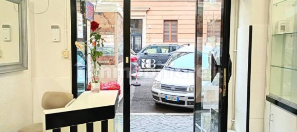 1-salle Propriété commerciale à Rome, Italy No. 115343 11