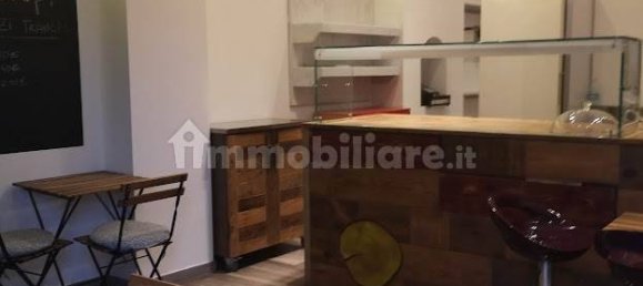 1 room Commercial property in Pistoia, Italy No. 349242 2
