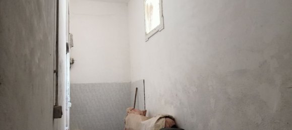 Garaje en Brindisi, Italy 86 m² No. 273106 2