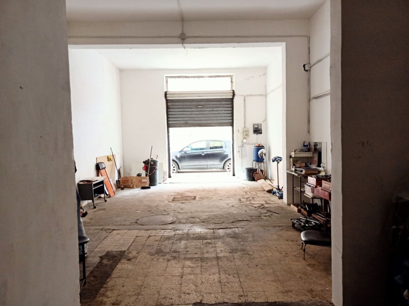 Garaje en Brindisi, Italy 86 m² No. 273106