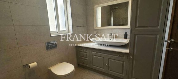 Apartamento de 2 dormitorios en Hamrun, Malta No. 7392 18