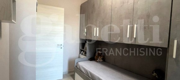 4-salle Appartement à Camigliano, Italy No. 265490 5