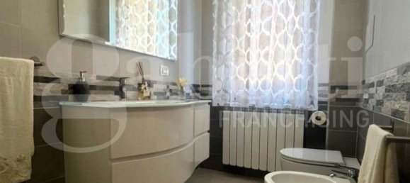 4-salle Appartement à Camigliano, Italy No. 265490 6