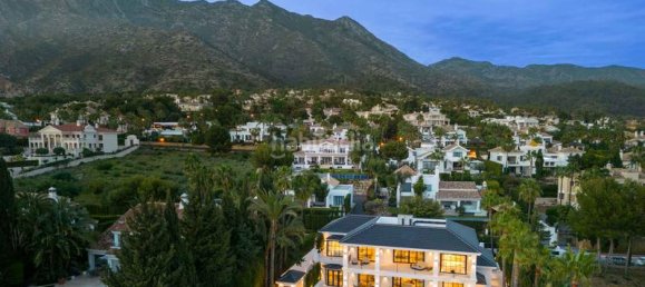 6 bedrooms Villa in Marbella, Spain No. 91199 74