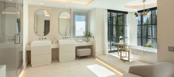 6 bedrooms Villa in Marbella, Spain No. 91199 46