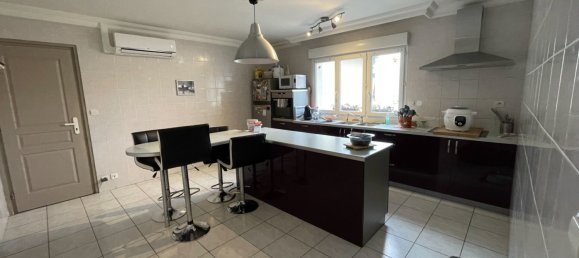 6 bedrooms House in Romorantin-Lanthenay, France No. 82385 6