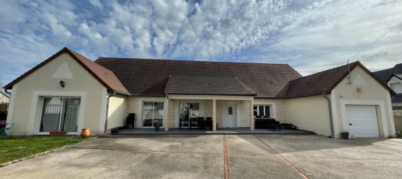 6 bedrooms House in Romorantin-Lanthenay, France No. 82385 4