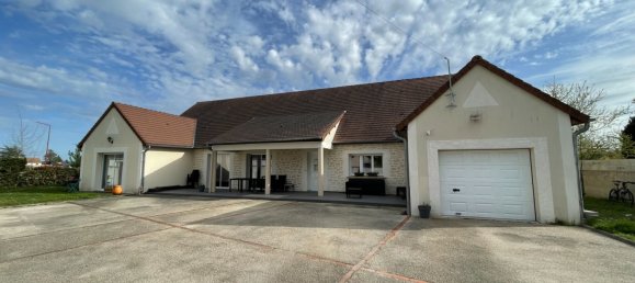 6 bedrooms House in Romorantin-Lanthenay, France No. 82385 7