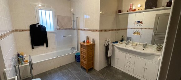 6 bedrooms House in Romorantin-Lanthenay, France No. 82385 12