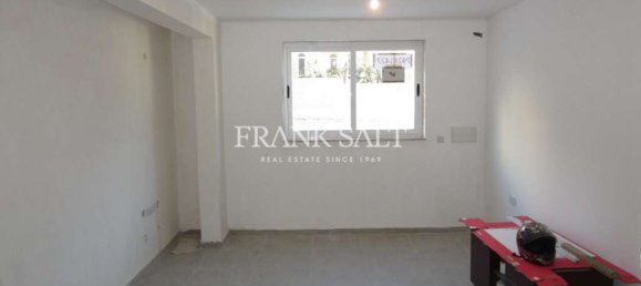 70m² Office in Iklin, Malta No. 12815 2